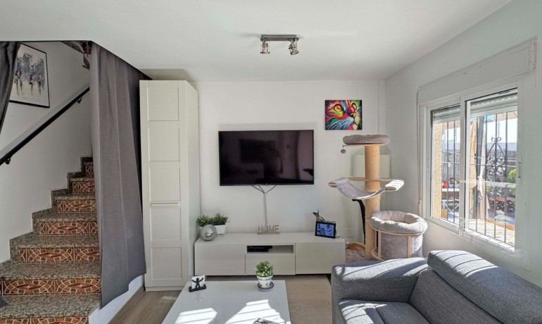 Sale - House -
Orihuela Costa - Villamartin