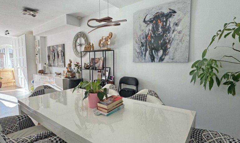 Sale - House -
Orihuela Costa - Villamartin