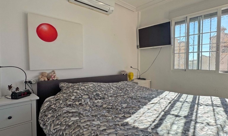 Sale - House -
Orihuela Costa - Villamartin