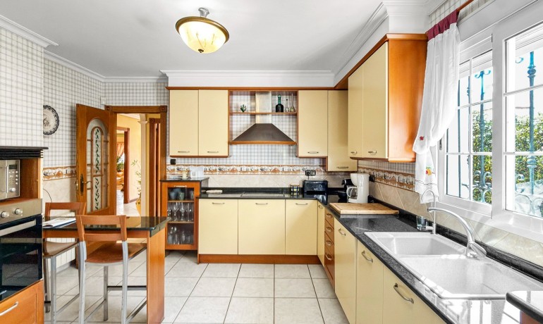 Sale - Villa -
Torrevieja - Torrelamata - La Mata