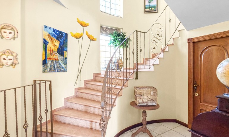 Sale - Villa -
Torrevieja - Torrelamata - La Mata