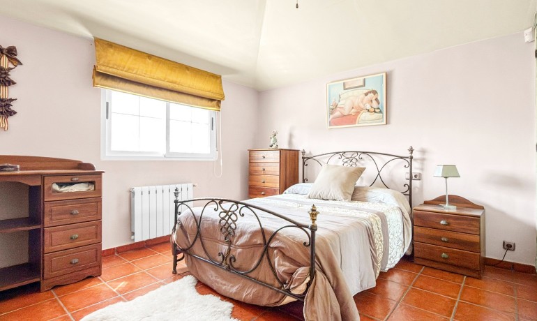 Sale - Villa -
Torrevieja - Torrelamata - La Mata