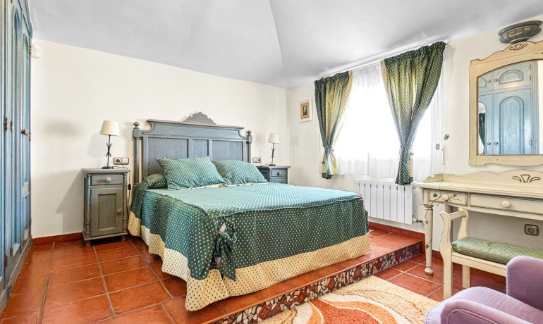 Sale - Villa -
Torrevieja - Torrelamata - La Mata