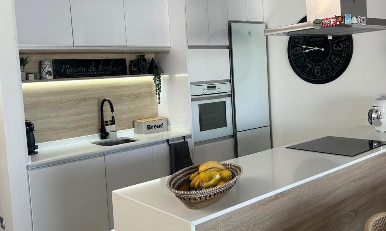 Sale - Villa -
Daya Vieja - Costa Blanca