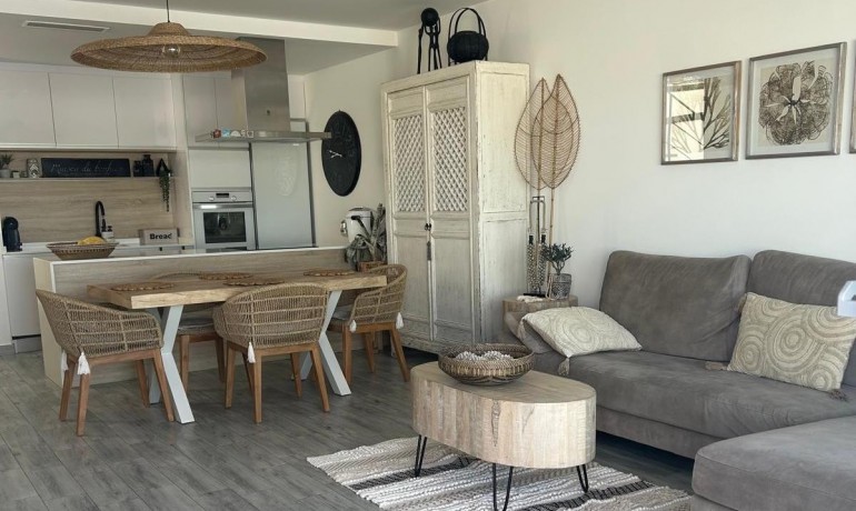 Sale - Villa -
Daya Vieja - Costa Blanca