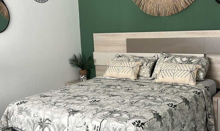 Sale - Villa -
Daya Vieja - Costa Blanca