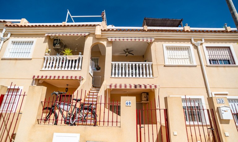 Sale - Apartment / Flat -
Orihuela* - La Matanza