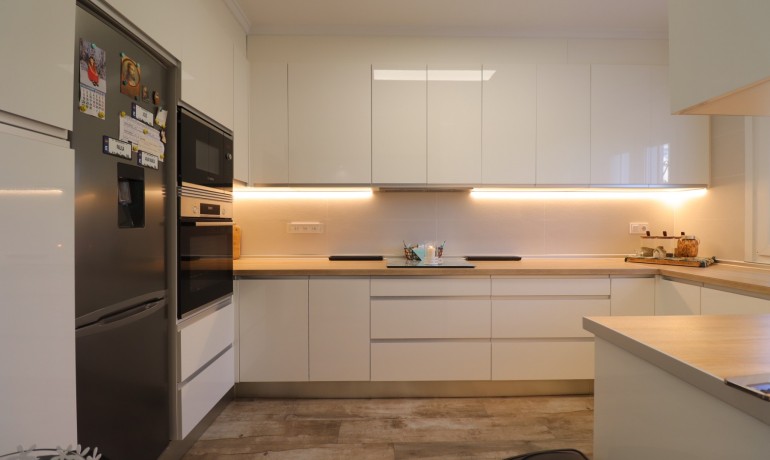 Sale - Villa -
Orihuela Costa - Villamartin