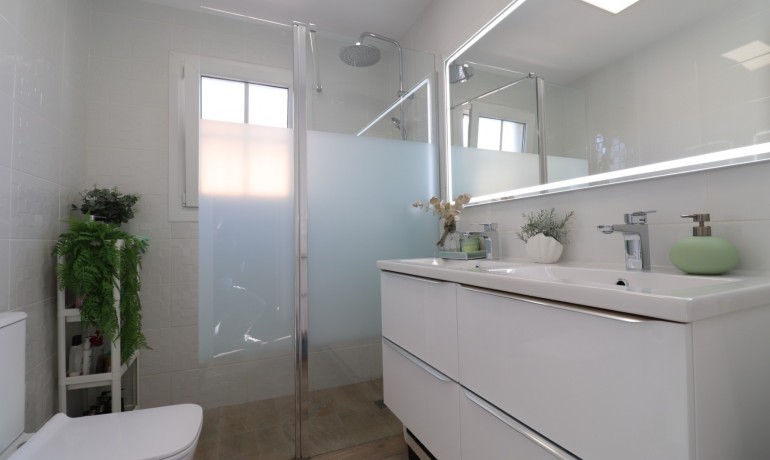 Sale - Villa -
Orihuela Costa - Villamartin