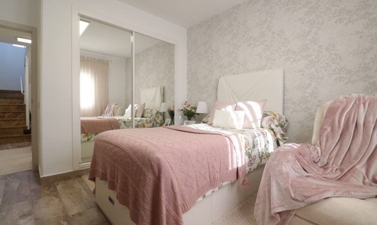 Sale - Villa -
Orihuela Costa - Villamartin