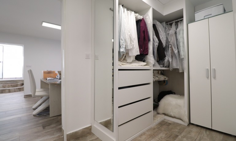 Sale - Villa -
Orihuela Costa - Villamartin