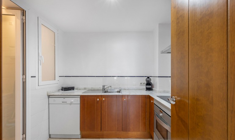 Sale - Apartment / Flat -
Torrevieja - Punta Prima