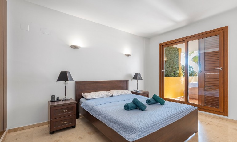 Sale - Apartment / Flat -
Torrevieja - Punta Prima