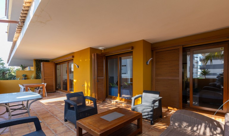 Sale - Apartment / Flat -
Torrevieja - Punta Prima