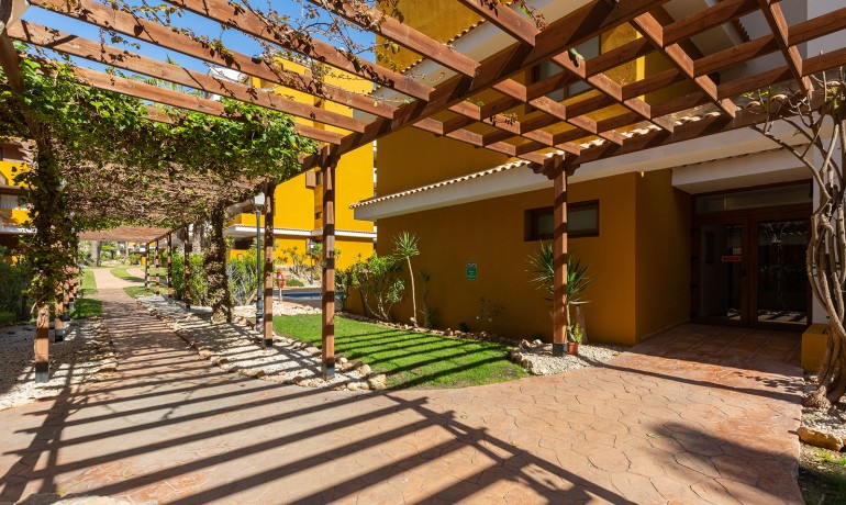 Sale - Apartment / Flat -
Torrevieja - Punta Prima