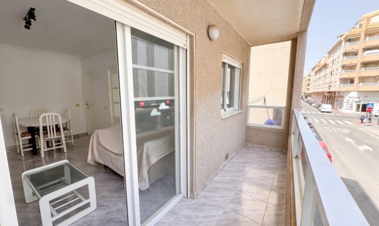 Sale - Apartment / Flat -
Torrevieja* - Estacion de autobuses