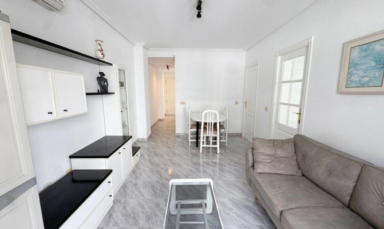 Sale - Apartment / Flat -
Torrevieja* - Estacion de autobuses