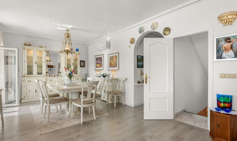 Sale - Villa -
Cuidad Quesada* - Ciudad Quesada - Rojales