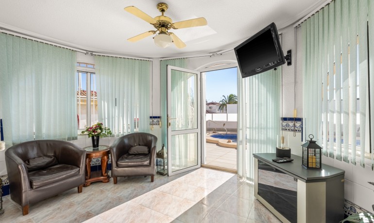 Sale - Villa -
Cuidad Quesada* - Ciudad Quesada - Rojales