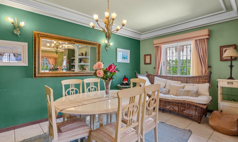 Sale - Villa -
Torrevieja* - La Mata