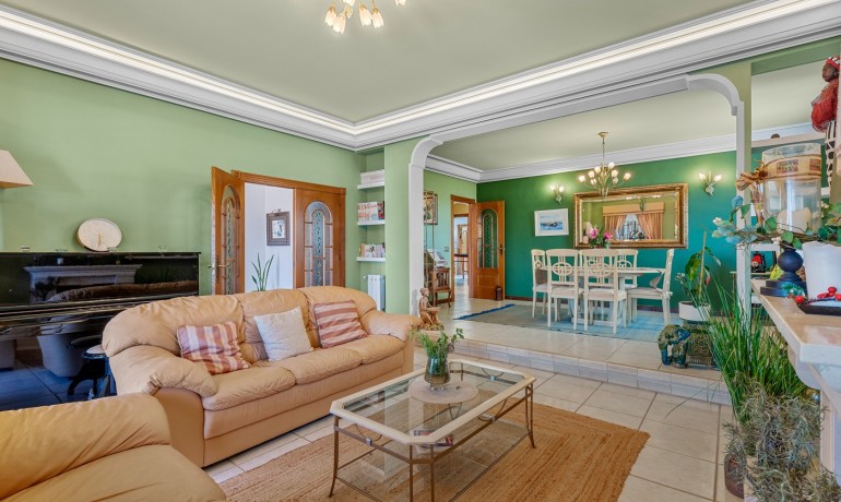 Sale - Villa -
Torrevieja* - La Mata