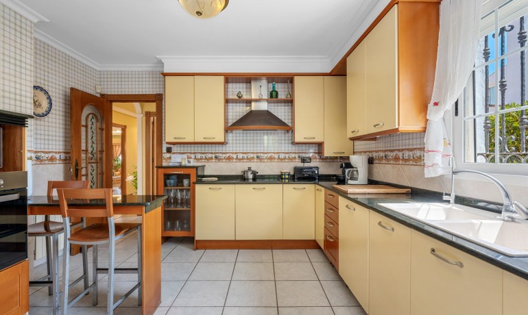 Sale - Villa -
Torrevieja* - La Mata