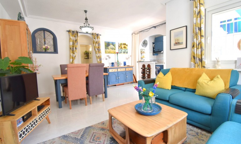Sale - House -
Orihuela Costa - Playa Flamenca