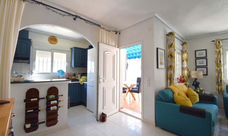 Sale - House -
Orihuela Costa - Playa Flamenca