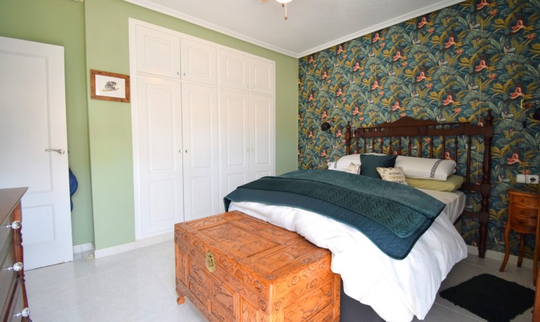 Sale - House -
Orihuela Costa - Playa Flamenca