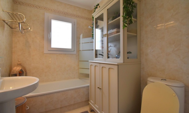 Sale - House -
Orihuela Costa - Playa Flamenca