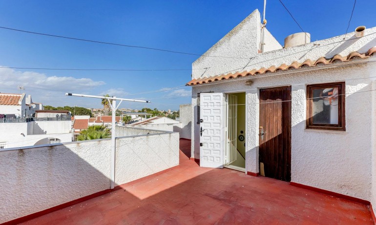 Sale - House -
Torrevieja* - Calas blanca