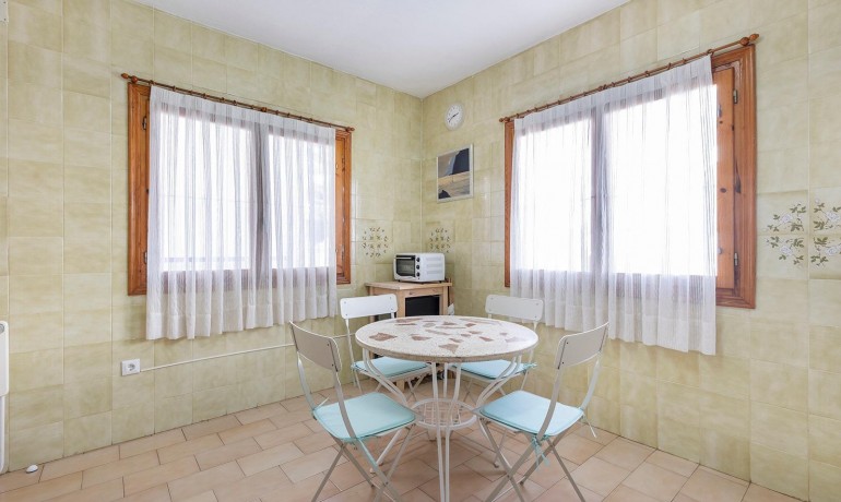 Sale - House -
Torrevieja* - Calas blanca