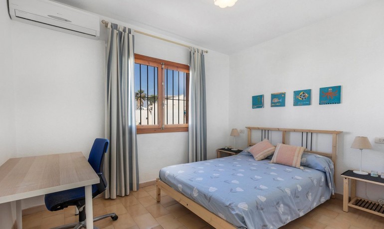 Sale - House -
Torrevieja* - Calas blanca