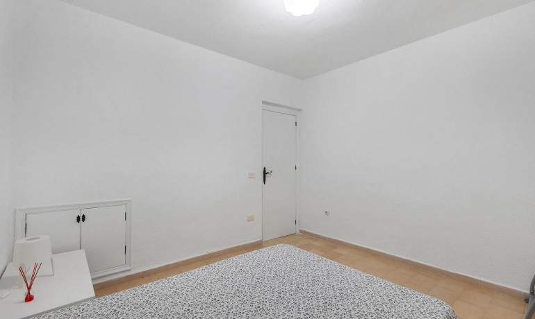 Sale - House -
Torrevieja* - Calas blanca