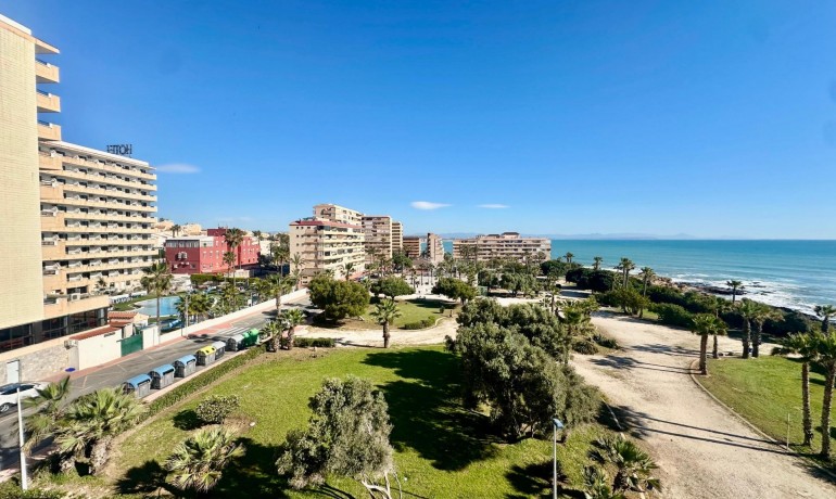 Sale - Apartment / Flat -
Torrevieja* - Cabo cervera