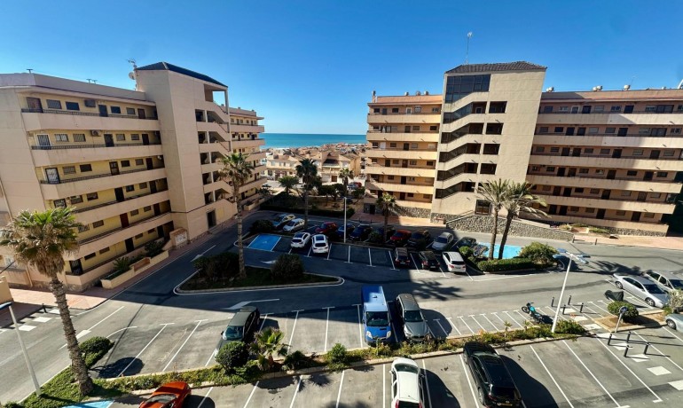Sale - Apartment / Flat -
Torrevieja* - Cabo cervera