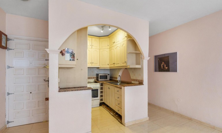 Sale - Apartment / Flat -
Torrevieja* - Centro - Muelle Pesquero