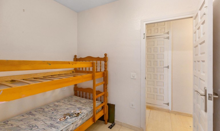 Sale - Apartment / Flat -
Torrevieja* - Centro - Muelle Pesquero