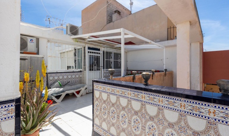 Sale - Apartment / Flat -
Torrevieja* - Playa del cura