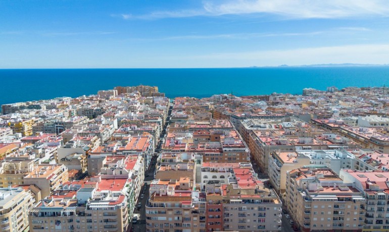 Sale - Apartment / Flat -
Torrevieja* - Playa del cura