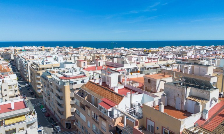 Sale - Apartment / Flat -
Torrevieja* - Playa del cura