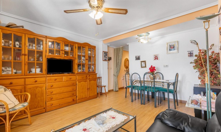 Sale - Apartment / Flat -
Torrevieja* - Playa del cura