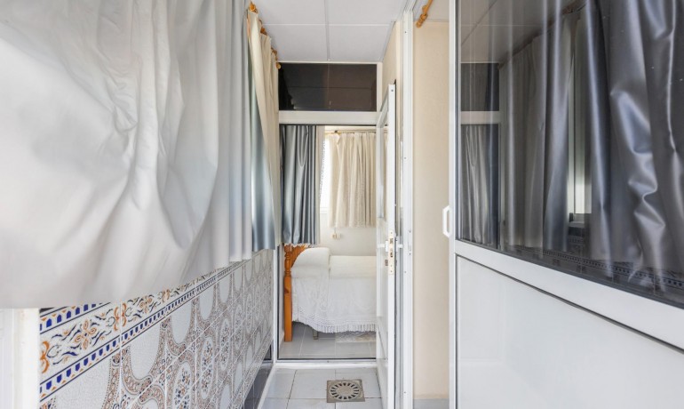 Sale - Apartment / Flat -
Torrevieja* - Playa del cura