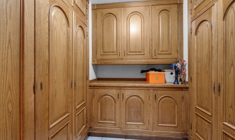 Sale - Villa -
Torrevieja - Torre La Mata