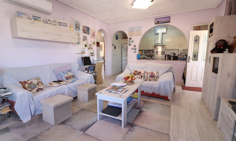 Herverkoop - Villa -
Benimar