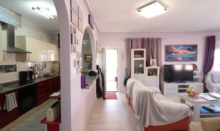 Herverkoop - Villa -
Benimar