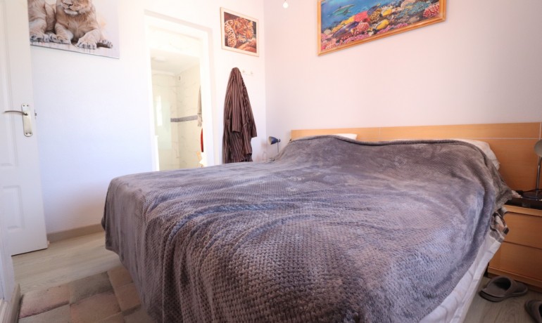 Herverkoop - Villa -
Benimar