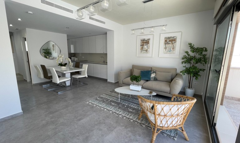 Herverkoop - Villa -
Villamartín