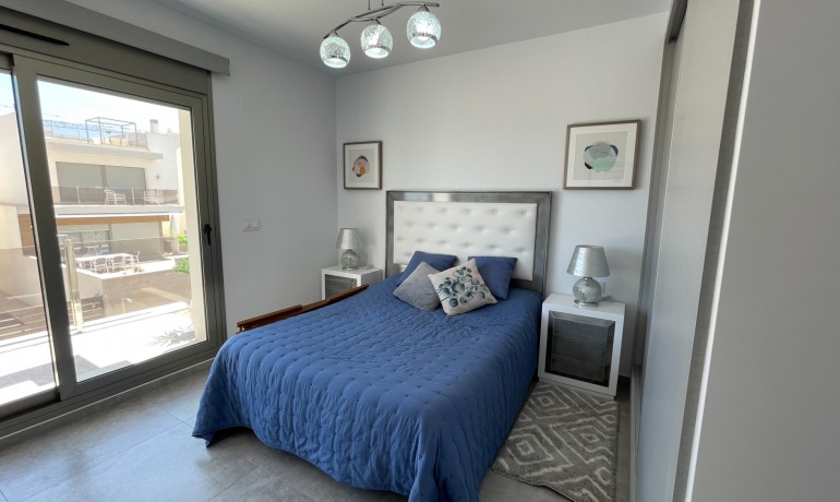 Herverkoop - Villa -
Villamartín