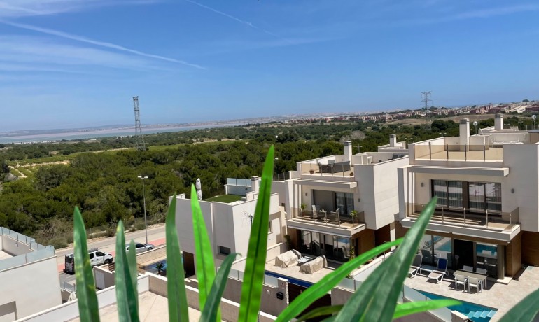 Herverkoop - Villa -
Villamartín